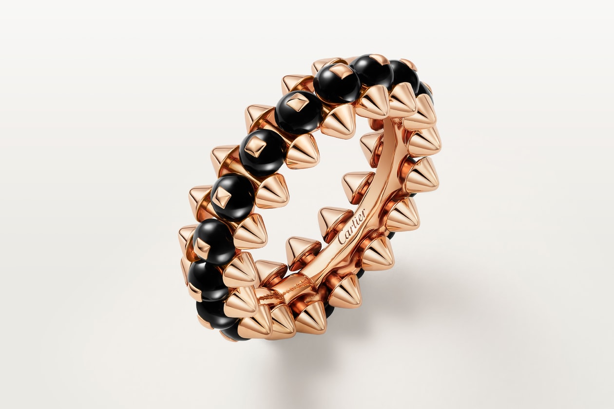 跟著新生代靈魂女伶 Olivia Dean 探索卡地亞 Clash de Cartier 的珠寶魅力