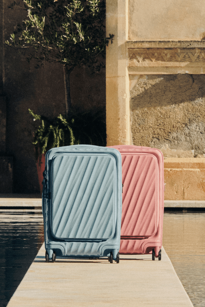 感受地中海慢活節奏！TUMI 正式發佈 2026 春季「Mediterranean Escape」全新系列