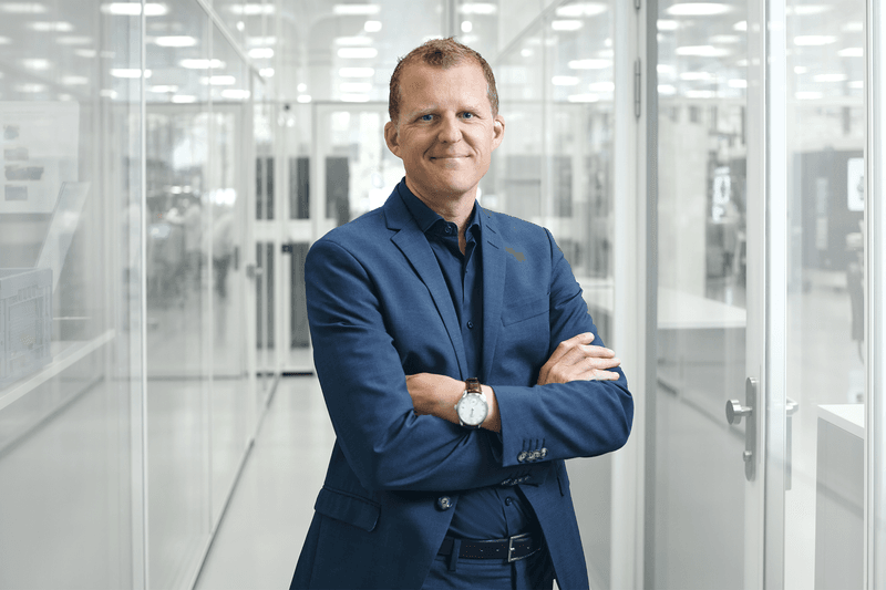 專訪 IWC Schaffhausen R&D 主管 Lorenz Brunner：從實驗室狂想到未來機能腕錶的實踐者