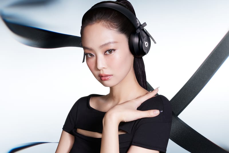 Beats 攜手 JENNIE 回歸　推出 Solo 4「Onyx Black」特別版耳機