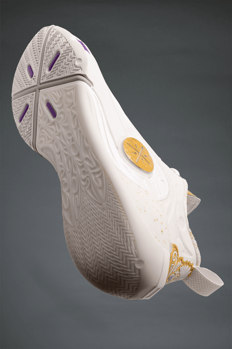 聚焦極簡白金美學：Li-Ning 釋出全新「Way of Wade」香港限定系列