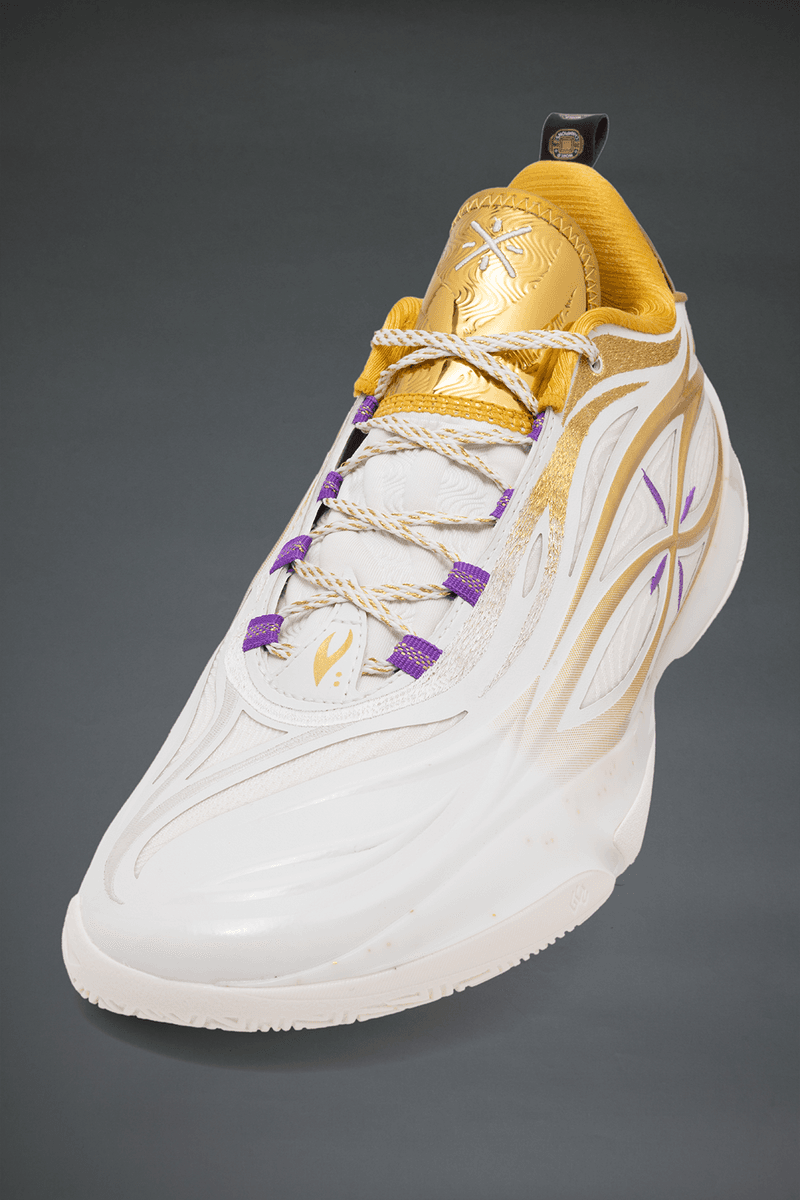 聚焦極簡白金美學：Li-Ning 釋出全新「Way of Wade」香港限定系列