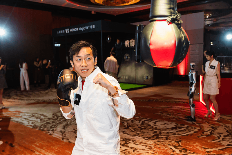 挑戰摺疊機極限！全新 HONOR Magic V6 正式登陸香港