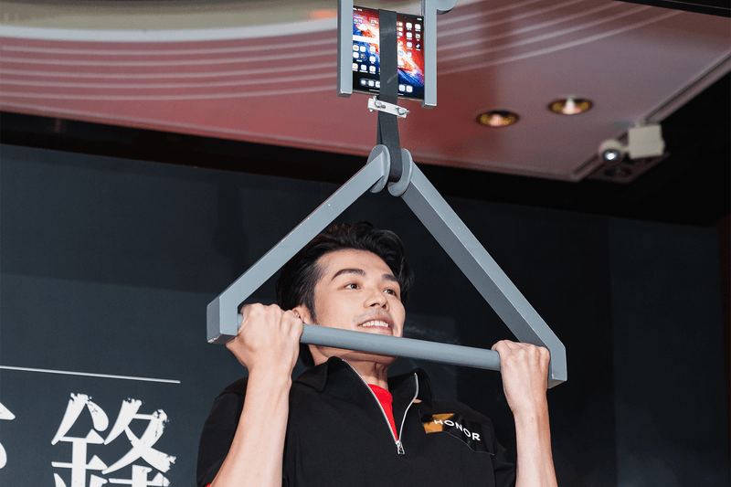 挑戰摺疊機極限！全新 HONOR Magic V6 正式登陸香港