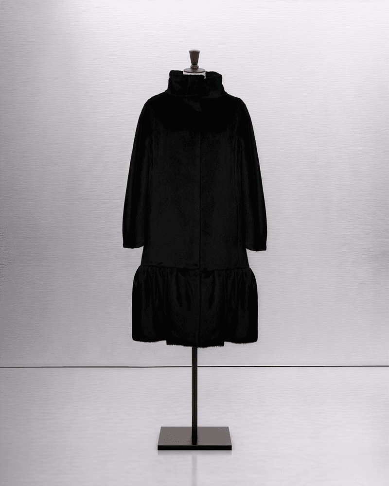 Max Mara Stages Grand 2027 Resort Collection Debut and "The Max!" 75th Anniversary Archive Exhibition at Shanghai's Long Museum