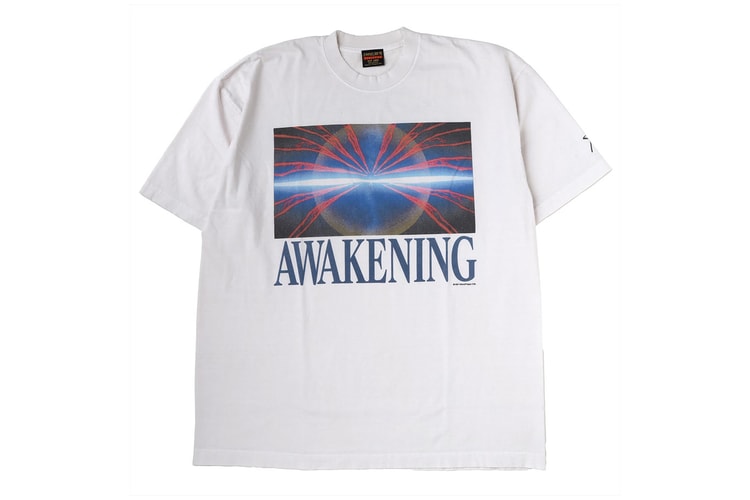 EVANGELION:95 首個 2026 秋冬系列將 5 個經典動畫場面化為仿 1995 年復古圖案 T 恤