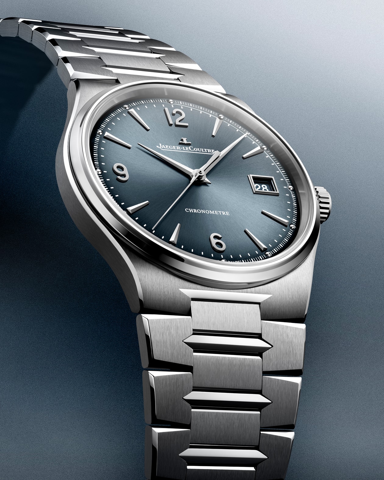 Robert Pattinson 正式出任 Jaeger-LeCoultre 積家全新全球品牌大使，演繹最新 Master Control Chronometre Perpetual Calendar 大師系列天文台萬年曆腕錶