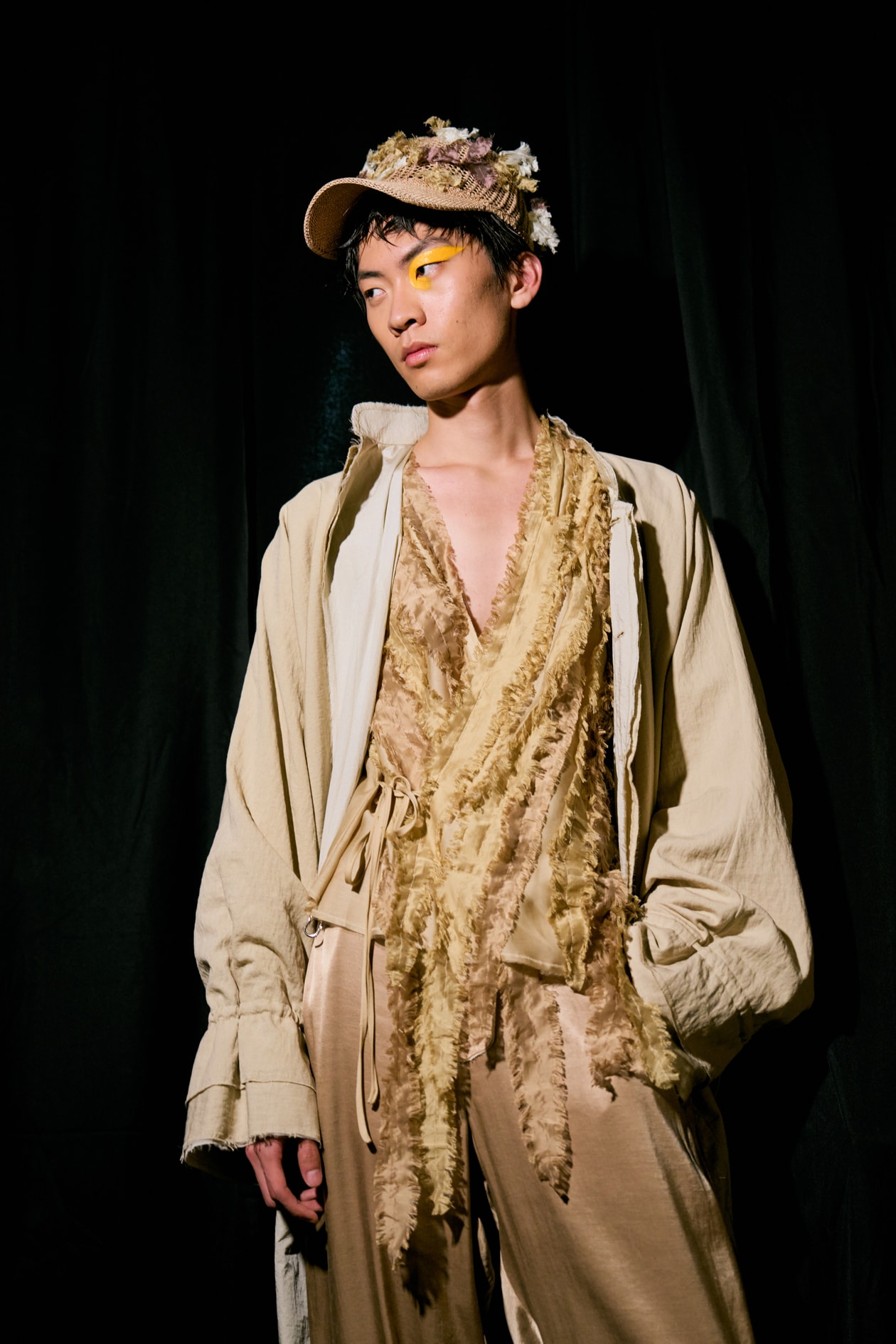 解構城市感官能量：Fashion Hong Kong 呈獻「香港多巴胺」時裝匯演，4 位本地設計師專訪全解析