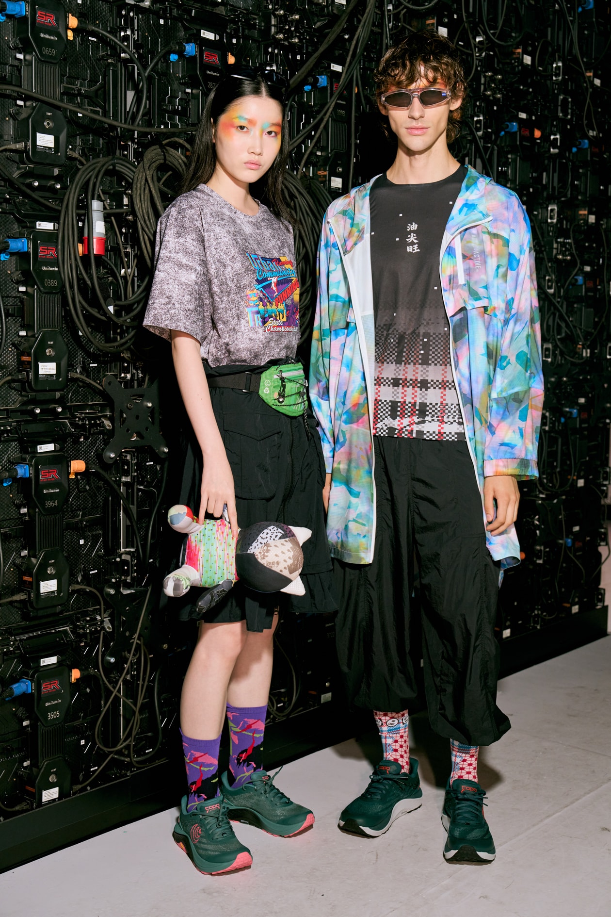 解構城市感官能量：Fashion Hong Kong 呈獻「香港多巴胺」時裝匯演，4 位本地設計師專訪全解析