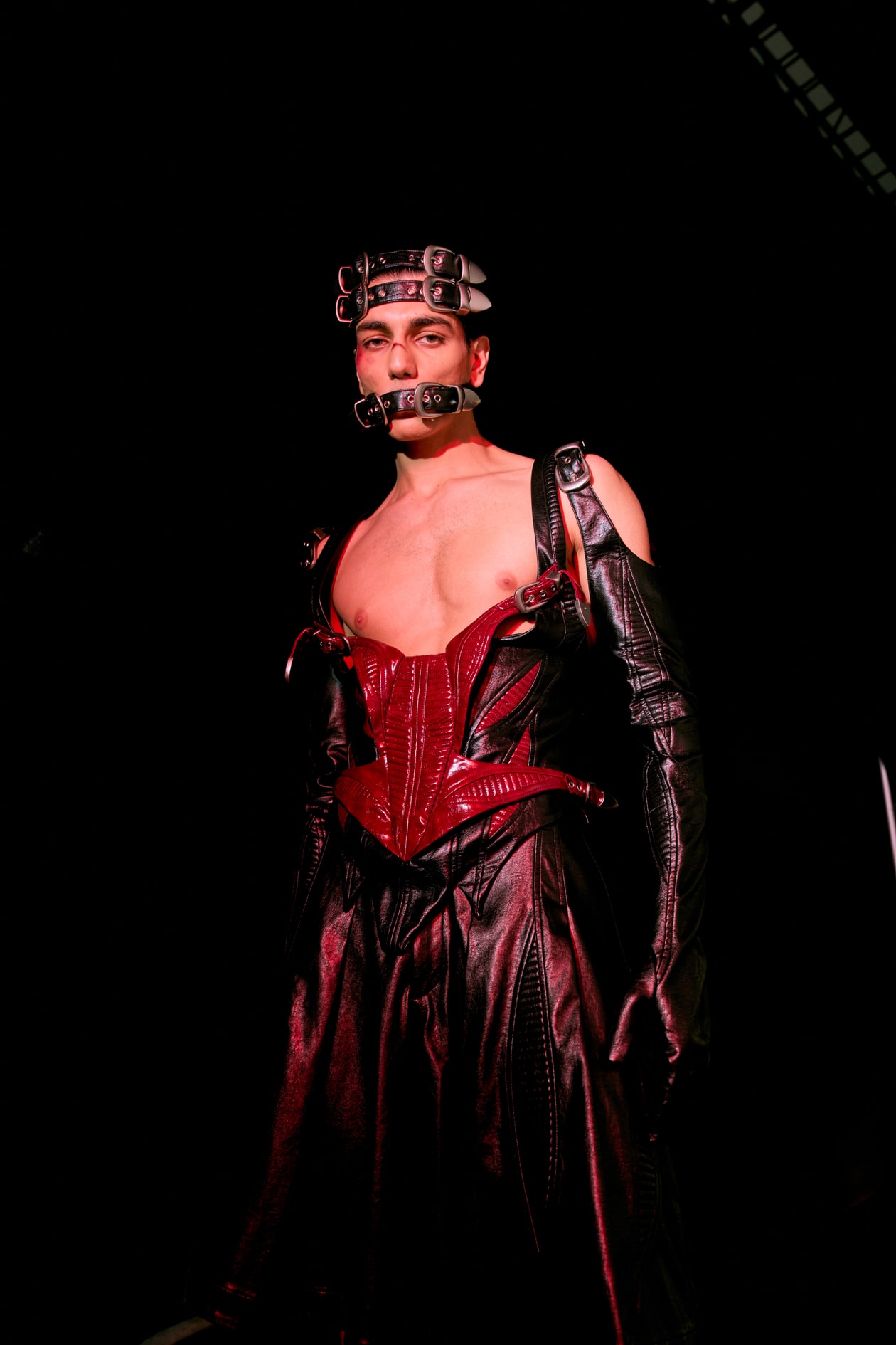 解構城市感官能量：Fashion Hong Kong 呈獻「香港多巴胺」時裝匯演，4 位本地設計師專訪全解析