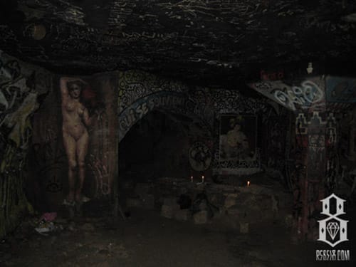 REBEL8 | The Catacombs