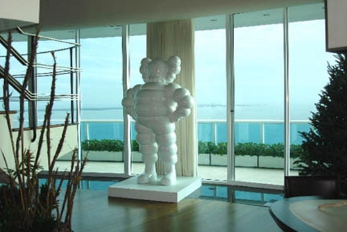 KAWS White Chum Statue