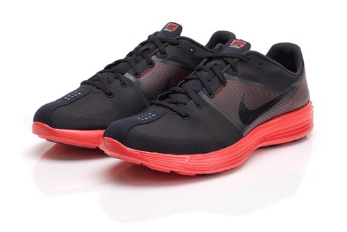 Nike Sportswear Lunar Racer Black Collection