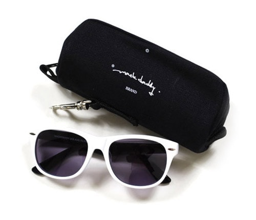 MACKDADDY Two-Toned Sunglasses