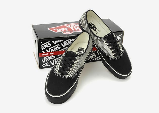 Vans Chukka Boot & Authentic Angle Stripe Pack