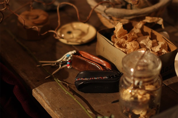 Anout Commune x rehacer Riri Zipper Key Case