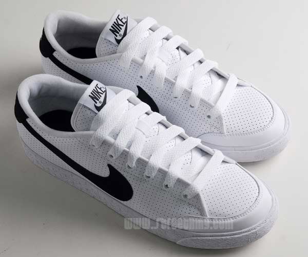 Nike Court Low U