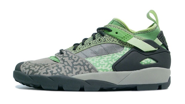 Nike Sportswear "Neon Camo" Revaderchi & Terminator Pack