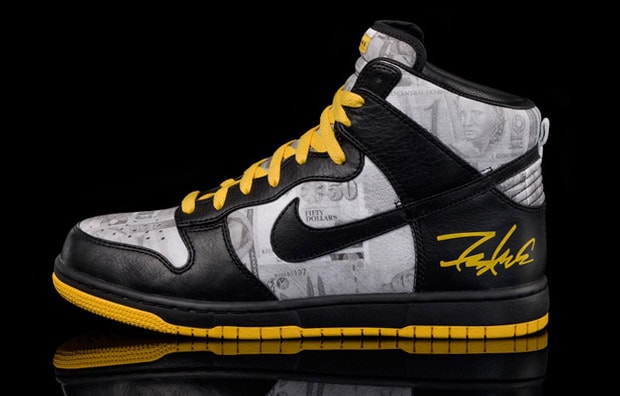 Futura x LIVESTRONG x Nike "FLOM" Dunk High