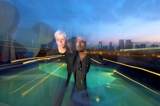 Mr. Hudson feat. Kanye West - Supernova