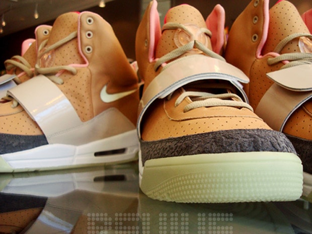 Nike Sportswear Air Yeezy Net/Net Preview