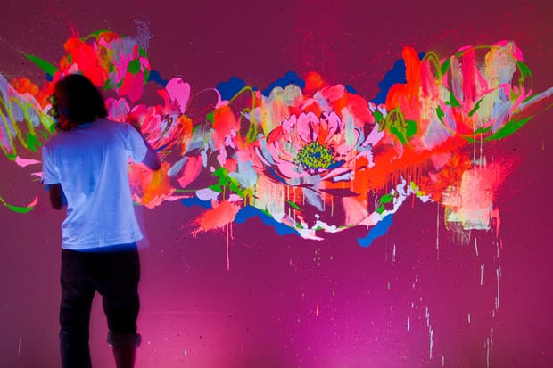 Exsistence of Light Feature with Que Houxo 