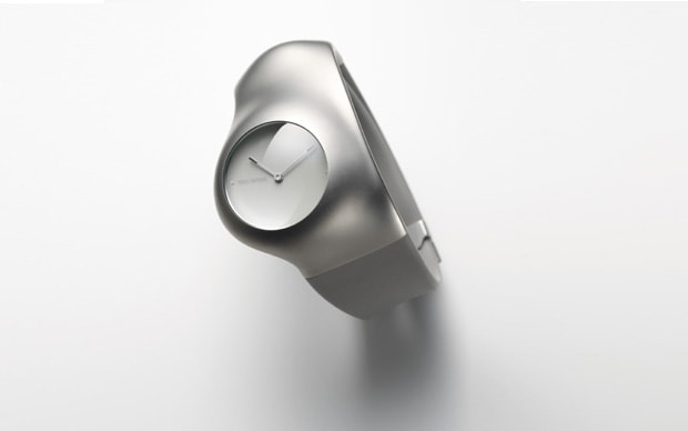 Ross Lovegrove x Issey Miyake Hu Watch
