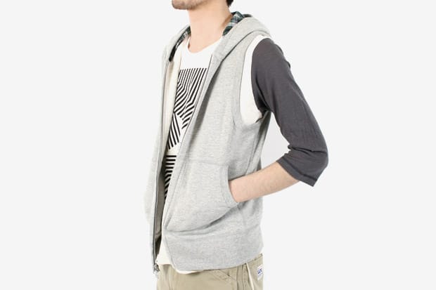 Ships Jet Blue x Wings + Horns Sleeveless Zip Hood