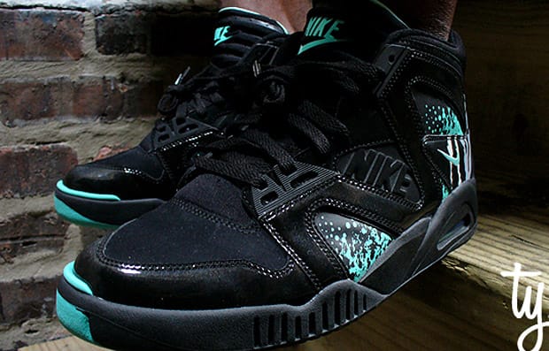 Nike Air Tech Challenge Hybrid Black/Tiffany