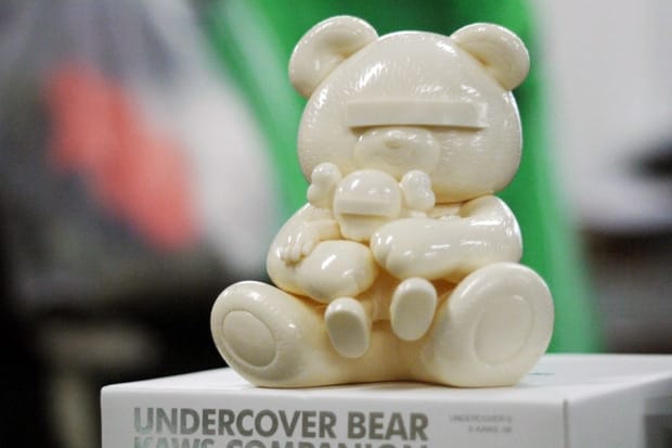 UNDERCOVER BEAR KAWS COMPANION