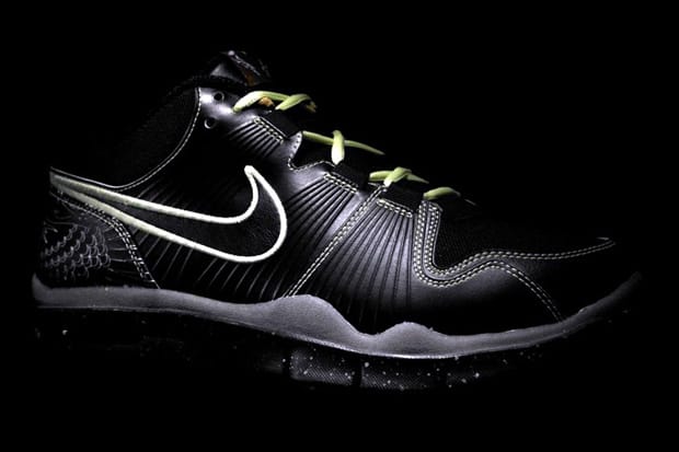 Manny Pacquiao x Nike "Lights Out" Air Trainer 1