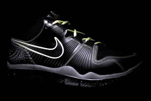 Manny Pacquiao x Nike "Lights Out" Air Trainer 1