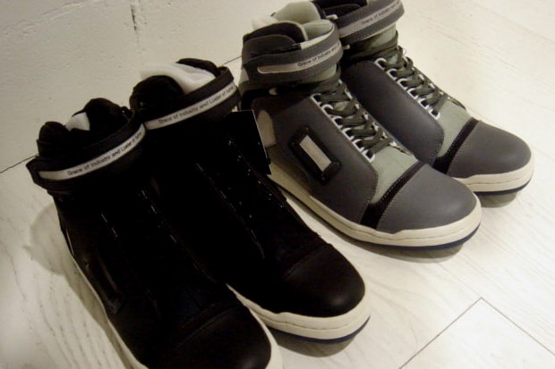 UNDERCOVER 2009 Fall/Winter Hi-Cut Sneaker