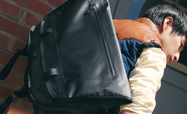 honeyee Feature: Bag in the Days