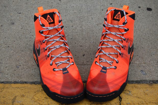 nike acg boots orange