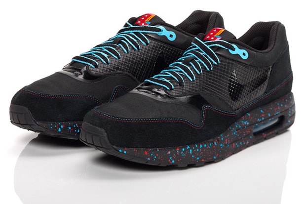 Nike Sportswear Holiday '09 Rivalry Collection Featuring Parra