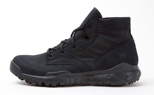 uniform experiment x Nike for SOPH. 10th Anniversary Special Force Boots & Briefcase