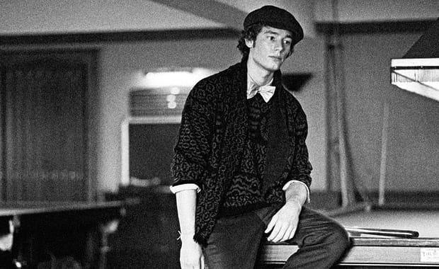 HECTIC 2009 Fall/Winter Collection "Tokyo Classic Club" Photoshoot