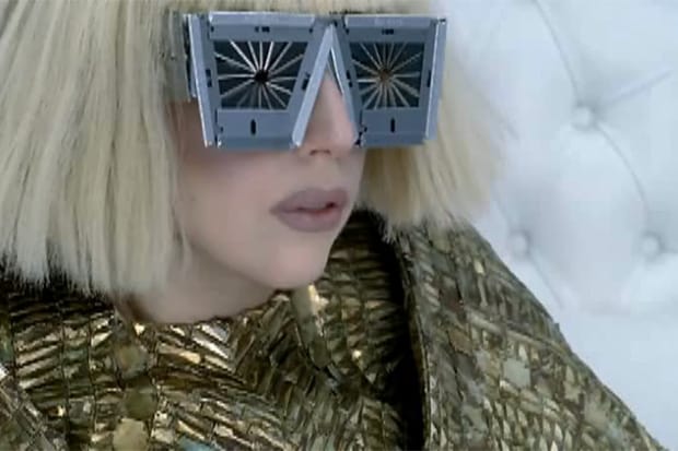 Lady Gaga - Bad Romance