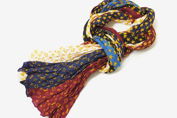 Louis Vuitton Monogram Star Stole Scarf