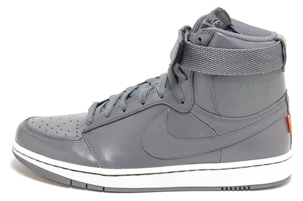 Nike Sportswear Dynasty High Quickstrike LE
