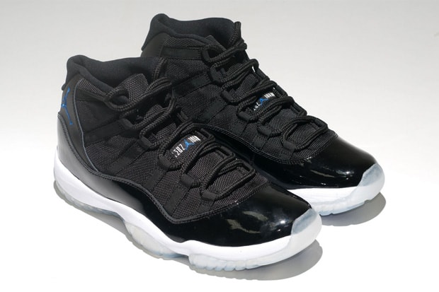 Air Jordan XI Space Jam