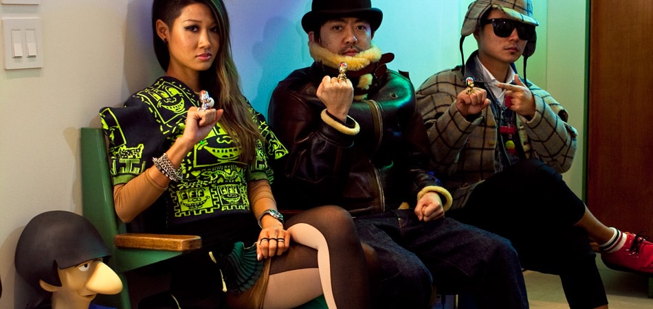 A BATHING APE® IS AMBUSH®ED!!!