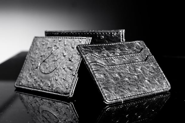 Black Scale Card Holder