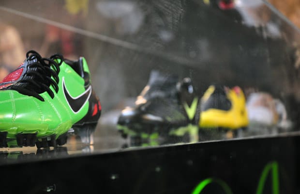 nike football cleats 2010