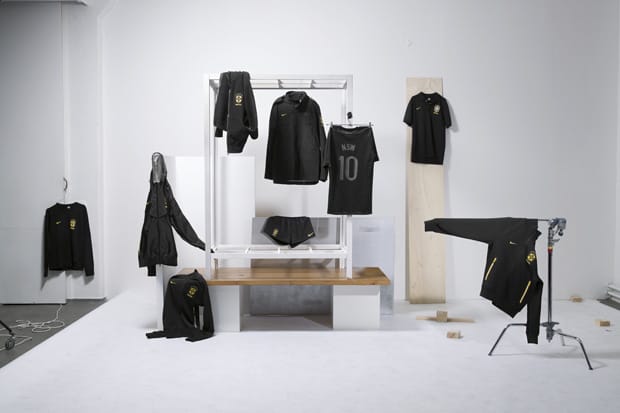 Nike Sportswear "Brasil Black" Pack