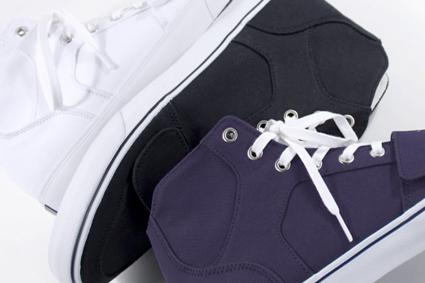 Creative Recreation 2010 Spring Essentials Cesario XVI