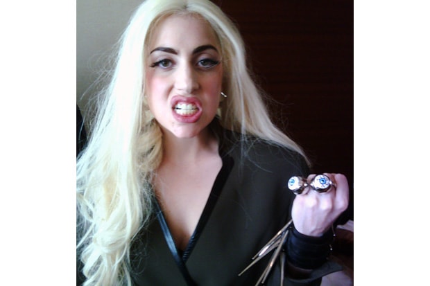 AMBUSH "EYE GOT BALLZ™" Ring Preview