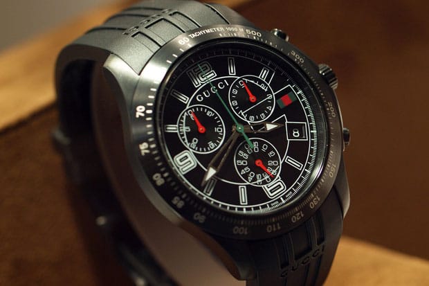 Gucci Classic Chronograph Watch 