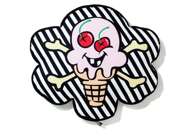 ICE CREAM 2010 Spring/Summer Collection CONES & BONES CUSHION